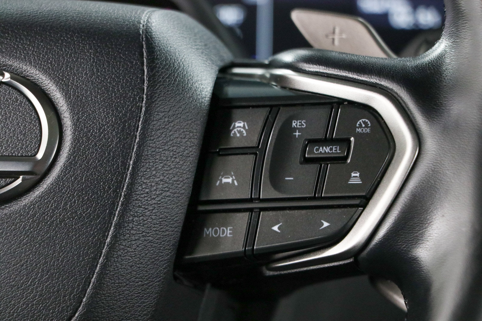 Used 2024 Lexus GX 550 w/ Accessory Package (Z1) AWD/4WD image 15