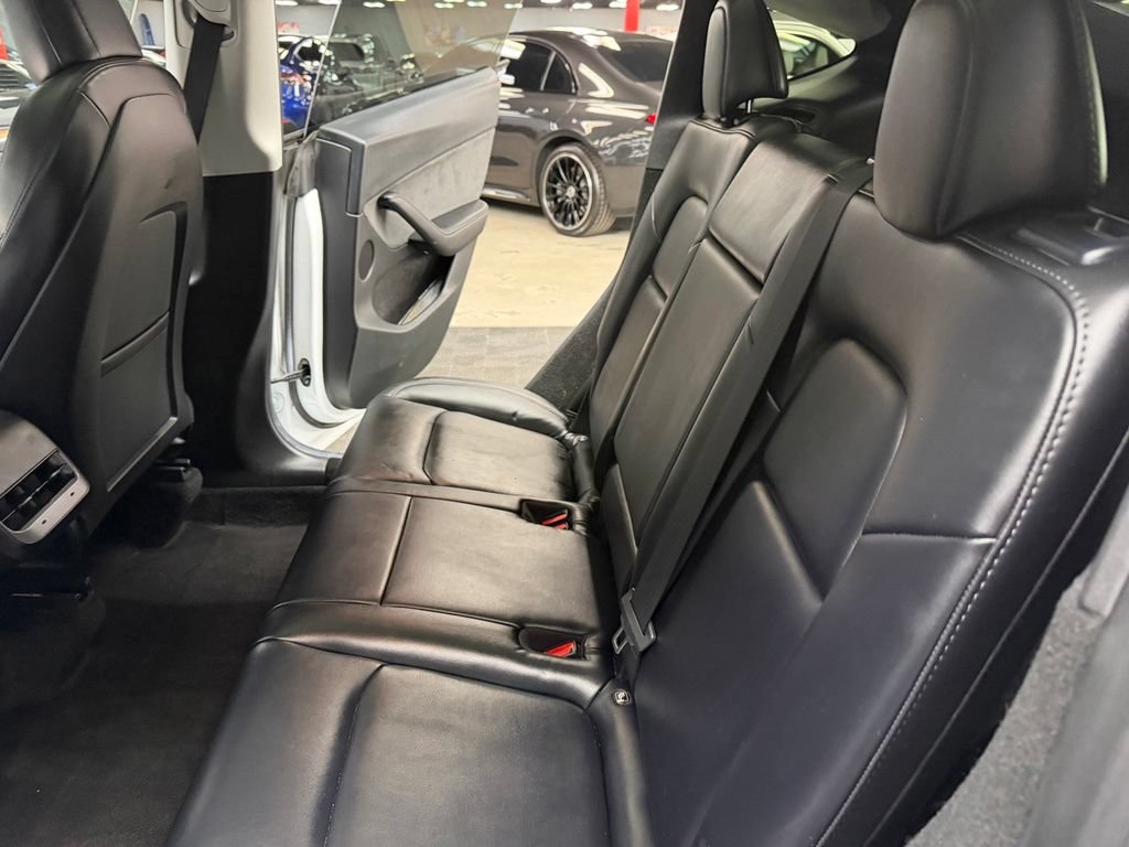 Used 2023 Tesla Model Y Long Range AWD/4WD image 35