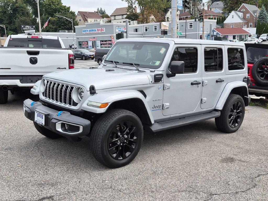 Used 2024 Jeep Wrangler Unlimited Sahara w/ Safety Group AWD/4WD image 1