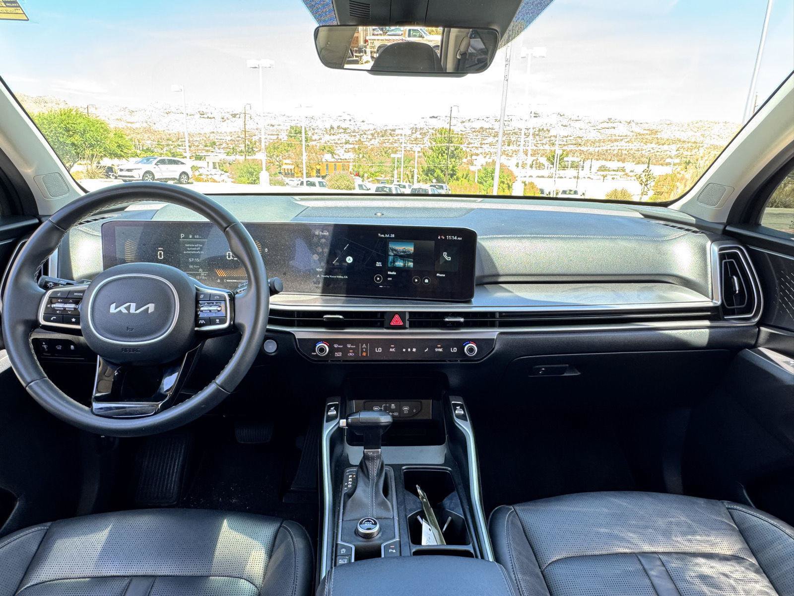 Used 2025 Kia Sorento EX w/ Panoramic Sunroof Package FWD image 44
