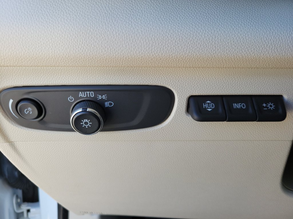 Used 2023 Buick Envision Avenir AWD/4WD image 23