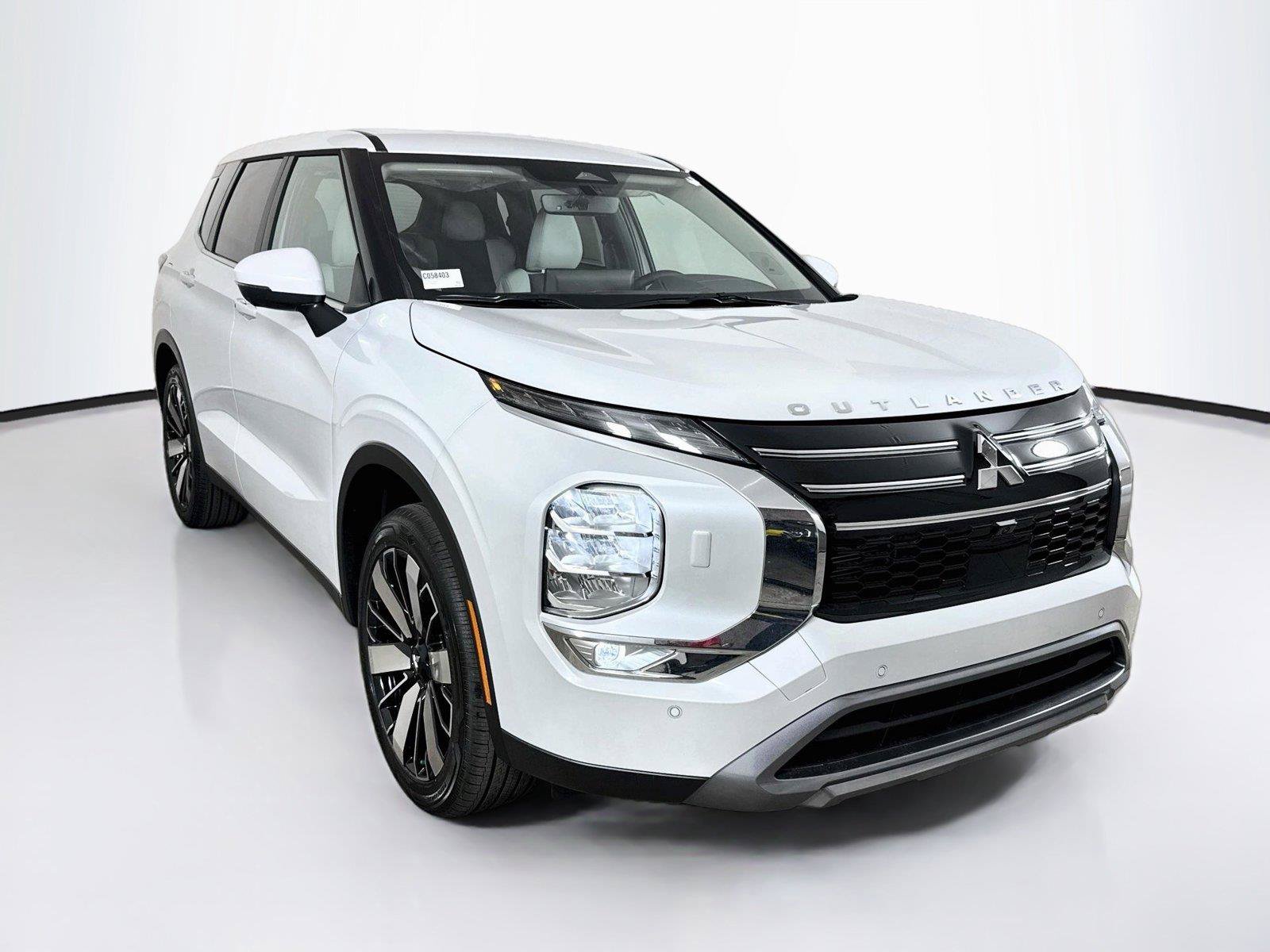 New 2026 Mitsubishi Outlander SE AWD/4WD image 7