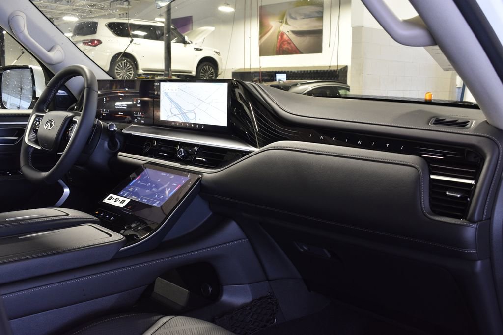 New 2026 INFINITI QX80 Luxe w/ Exterior Package image 16