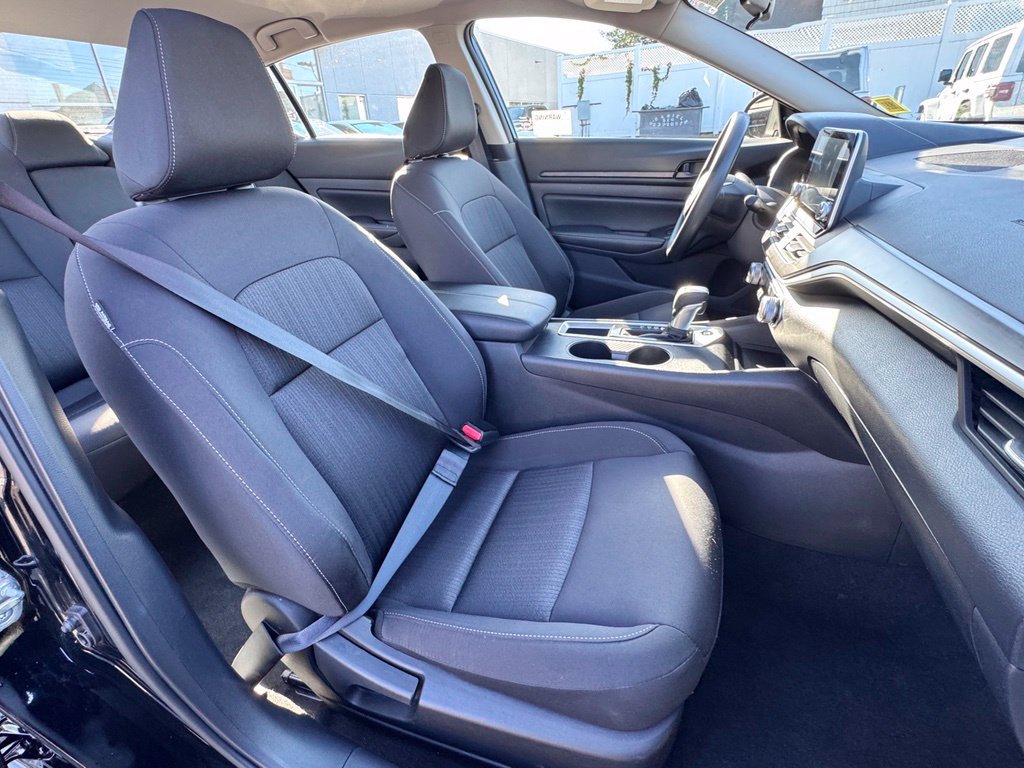 Used 2026 Nissan Altima 2.5 SV FWD image 18