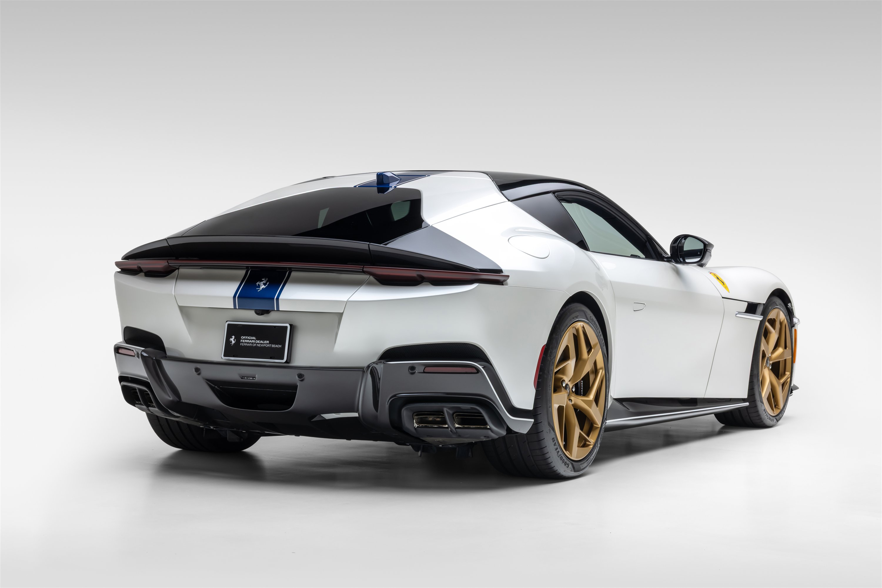Used 2025 Ferrari 12Cilindri RWD image 4