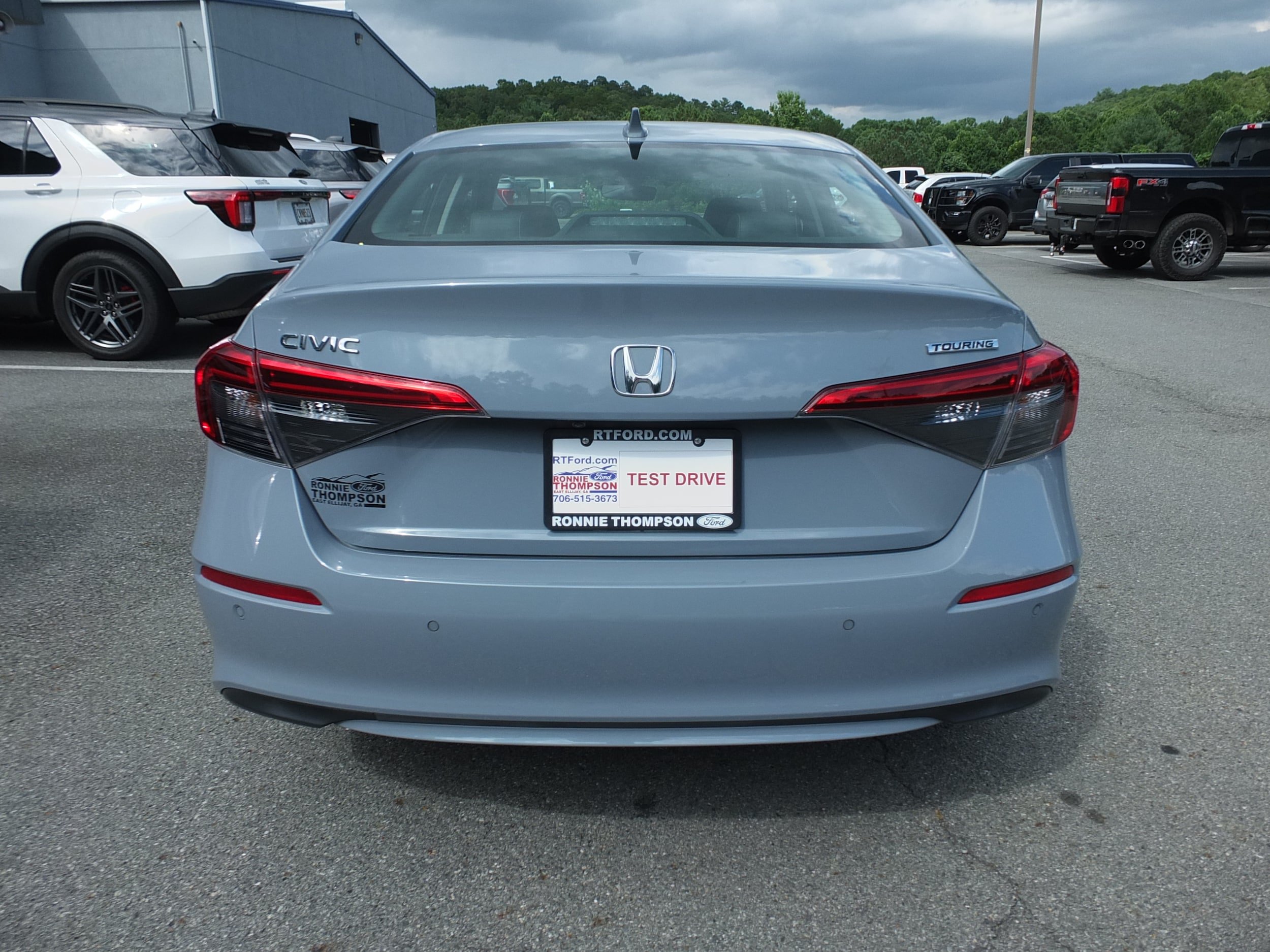 Used 2023 Honda Civic Touring image 4