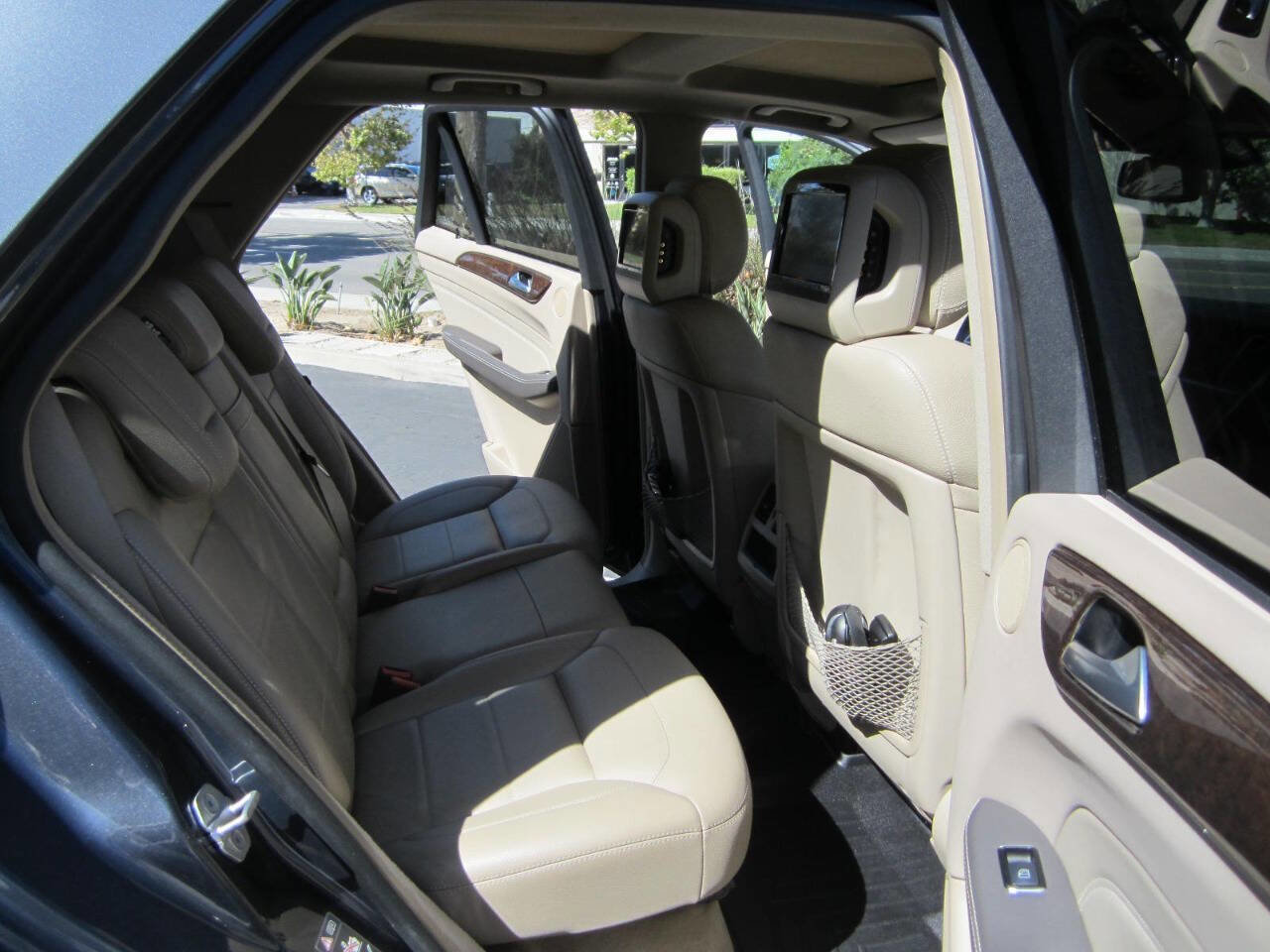 Used 2012 Mercedes-Benz ML 350 ML 350 AWD 4MATIC 4dr SUV image 17