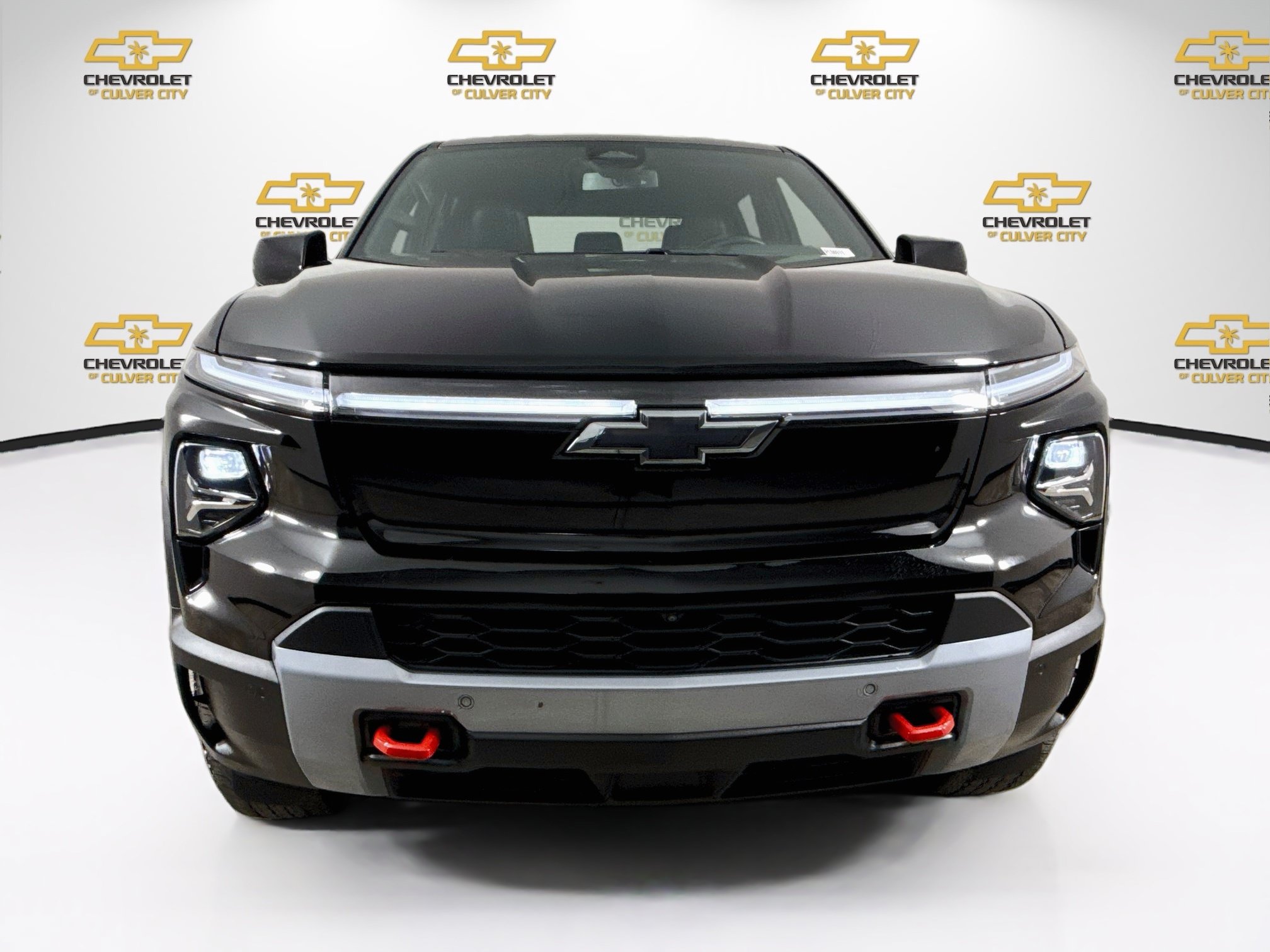 Used 2026 Chevrolet Silverado EV Trail Boss w/ Plus Package AWD/4WD image 2