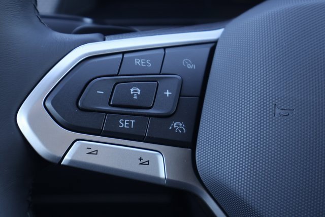 New 2026 Volkswagen Atlas Cross Sport SEL R-Line image 22