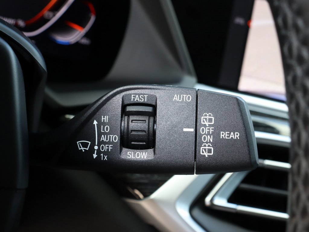 Used 2022 BMW X7 xDrive40i w/ M Sport Package image 50