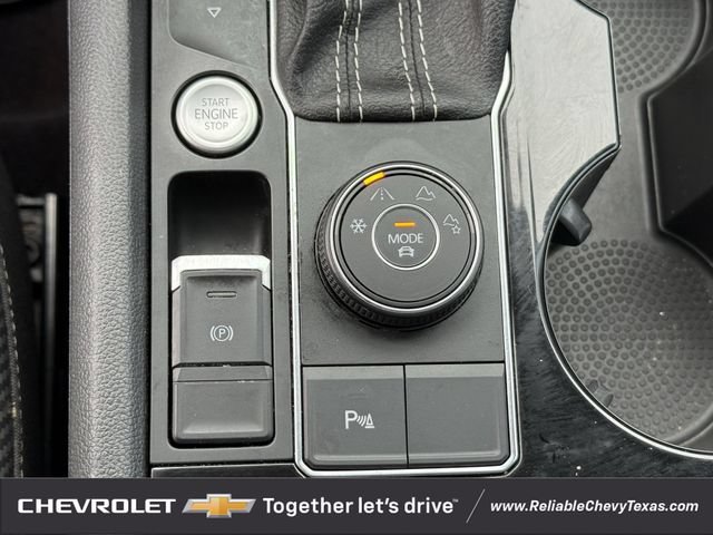 Used 2022 Volkswagen Atlas Cross Sport SE AWD/4WD image 19