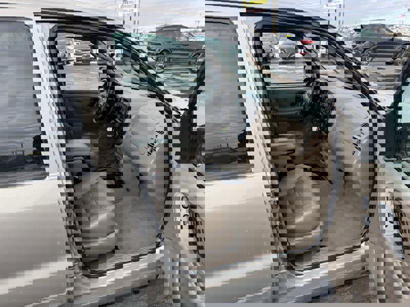 Used 2001 Ford Escape XLT image 25