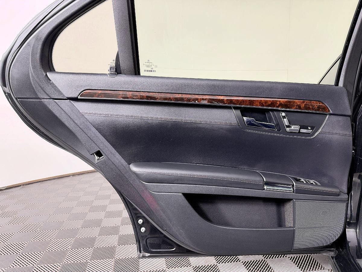 Used 2012 Mercedes-Benz S 63 AMG image 41