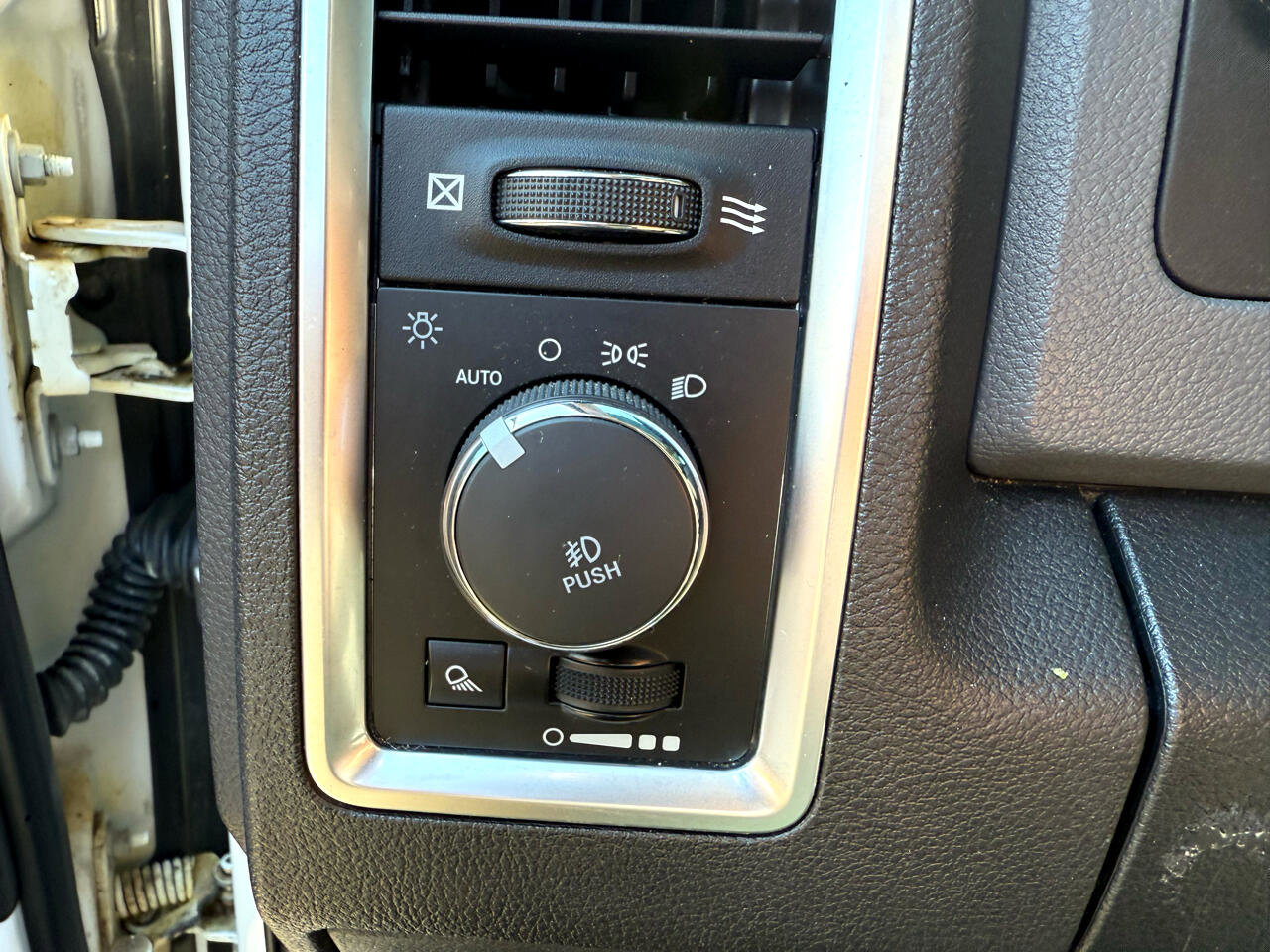 Used 2017 RAM 1500 Outdoorsman image 21
