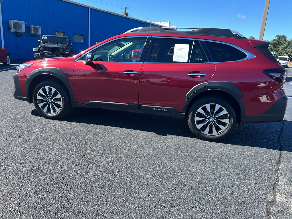 Used 2025 Subaru Outback Touring XT image 12
