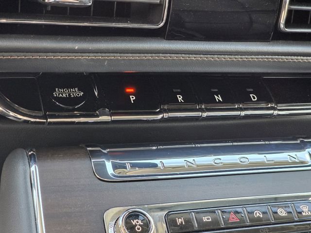 Used 2025 Lincoln Aviator Reserve w/ Luxury Package image 23