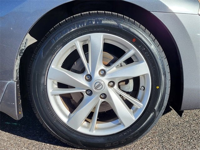 Used 2015 Nissan Altima 2.5 SV image 30