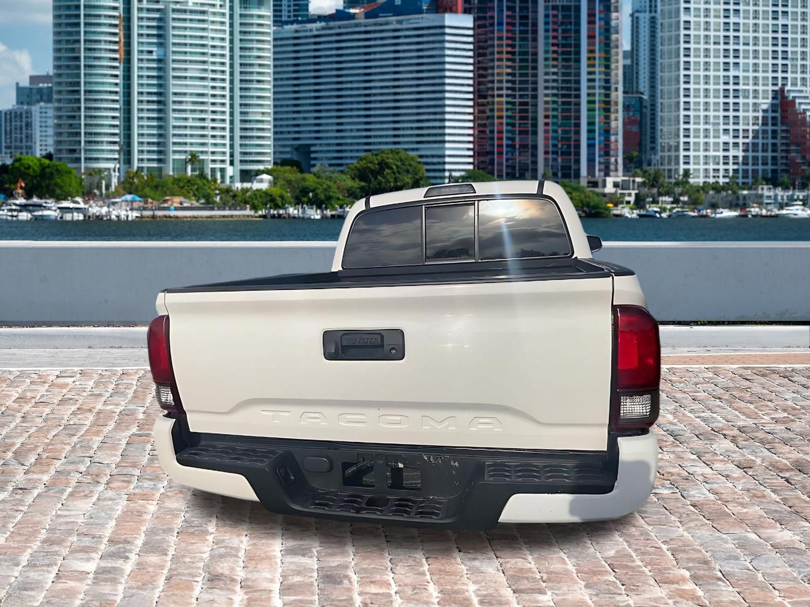 Used 2021 Toyota Tacoma SR w/ SR Convenience Package image 25