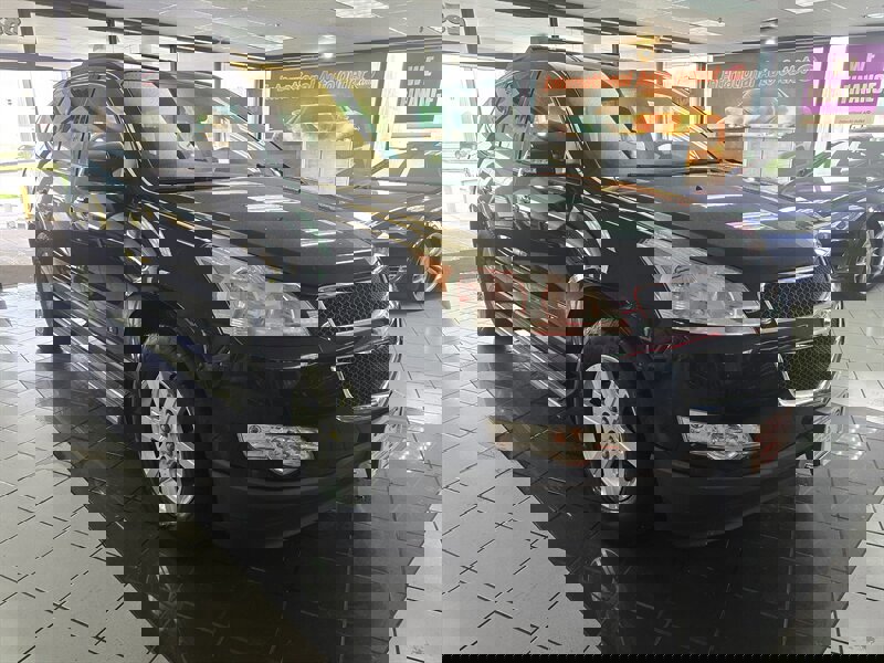 Used 2010 Chevrolet Traverse LT w/ Personal Connectivity Package image 3