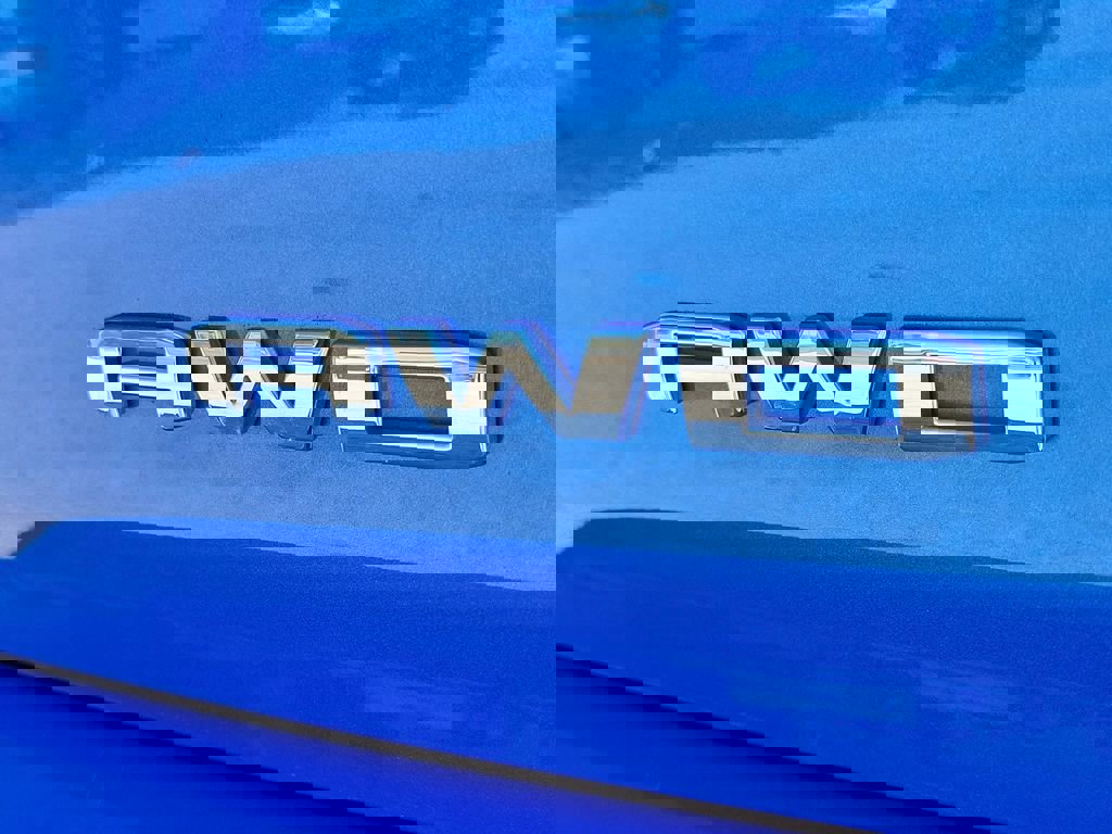 Certified 2024 GMC Terrain SLT w/ LPO, Floor Liner Package image 7