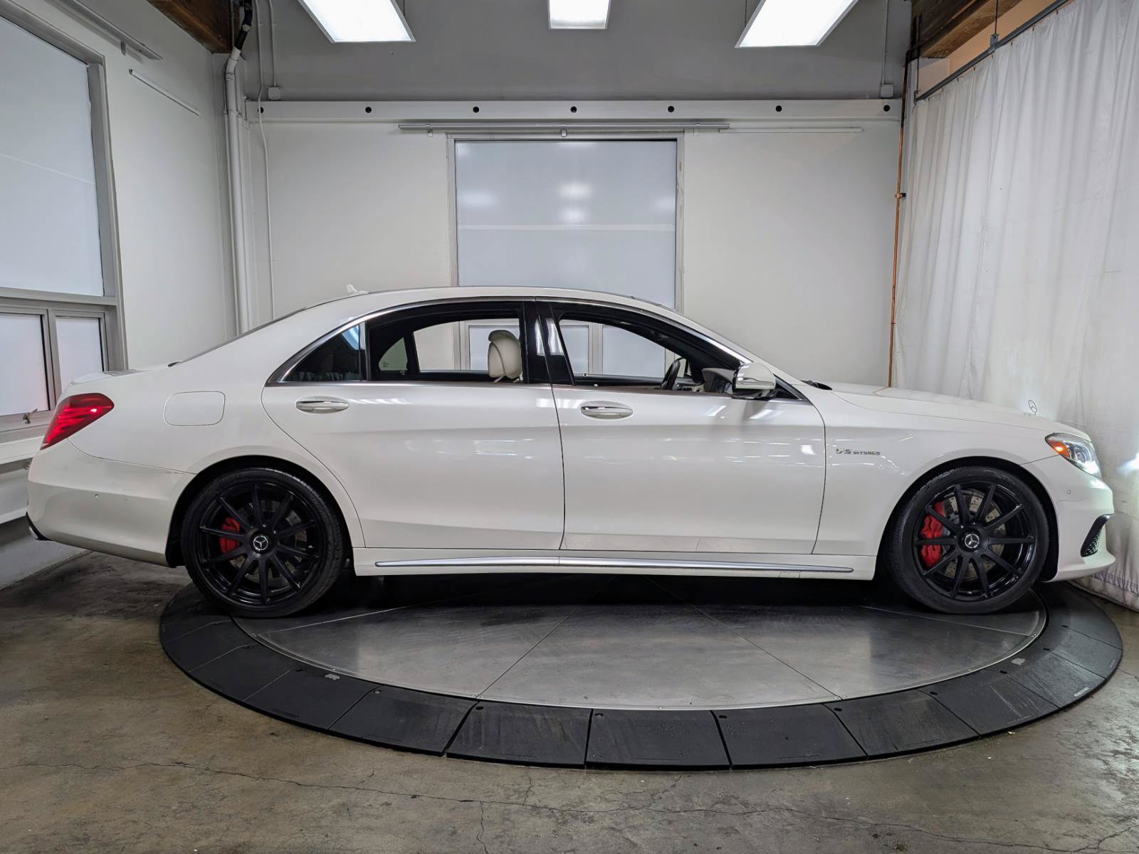 Used 2017 Mercedes-Benz S 63 AMG 4MATIC Sedan image 10