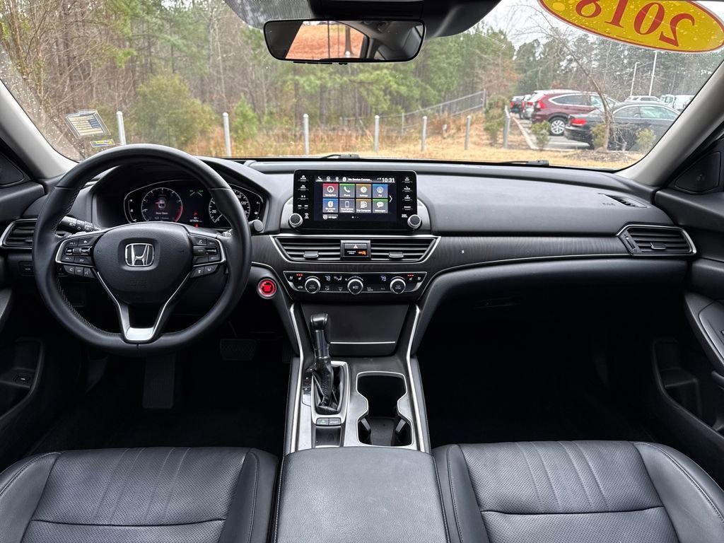 Used 2018 Honda Accord Touring image 16