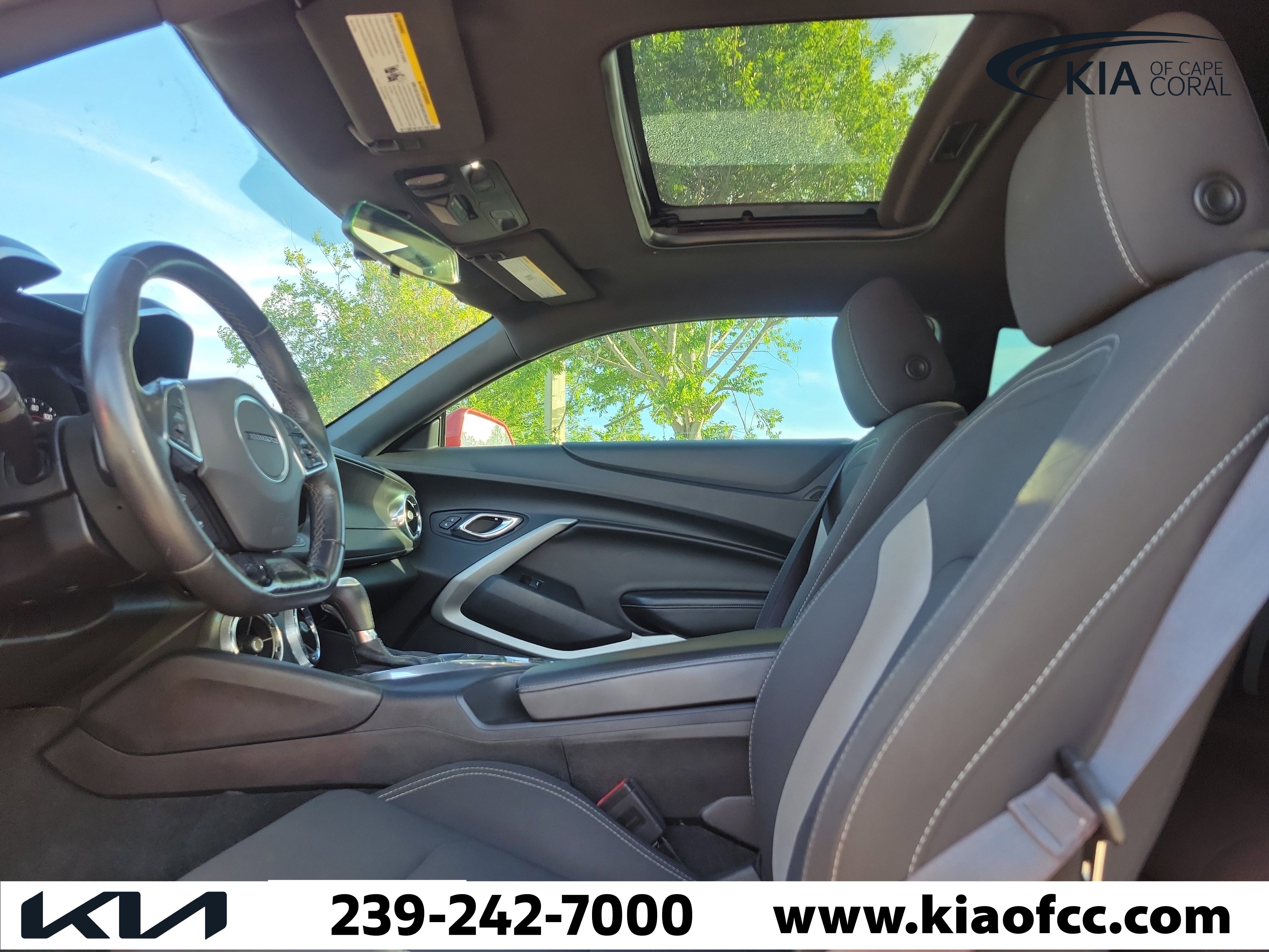 Used 2017 Chevrolet Camaro SS image 9
