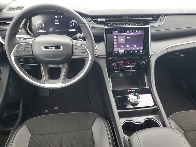 New 2025 Jeep Grand Cherokee L Altitude image 14