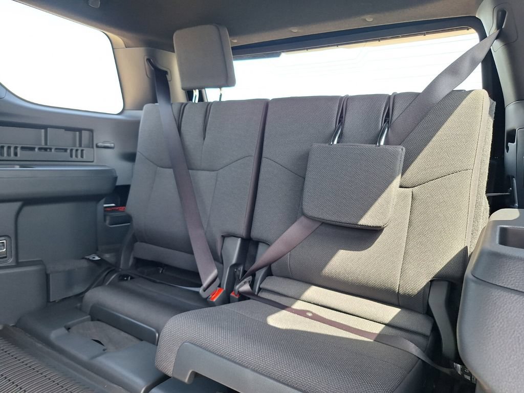New 2026 Toyota 4Runner SR5 AWD/4WD image 9