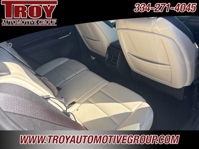 Used 2019 Cadillac XT4 Sport AWD/4WD image 32