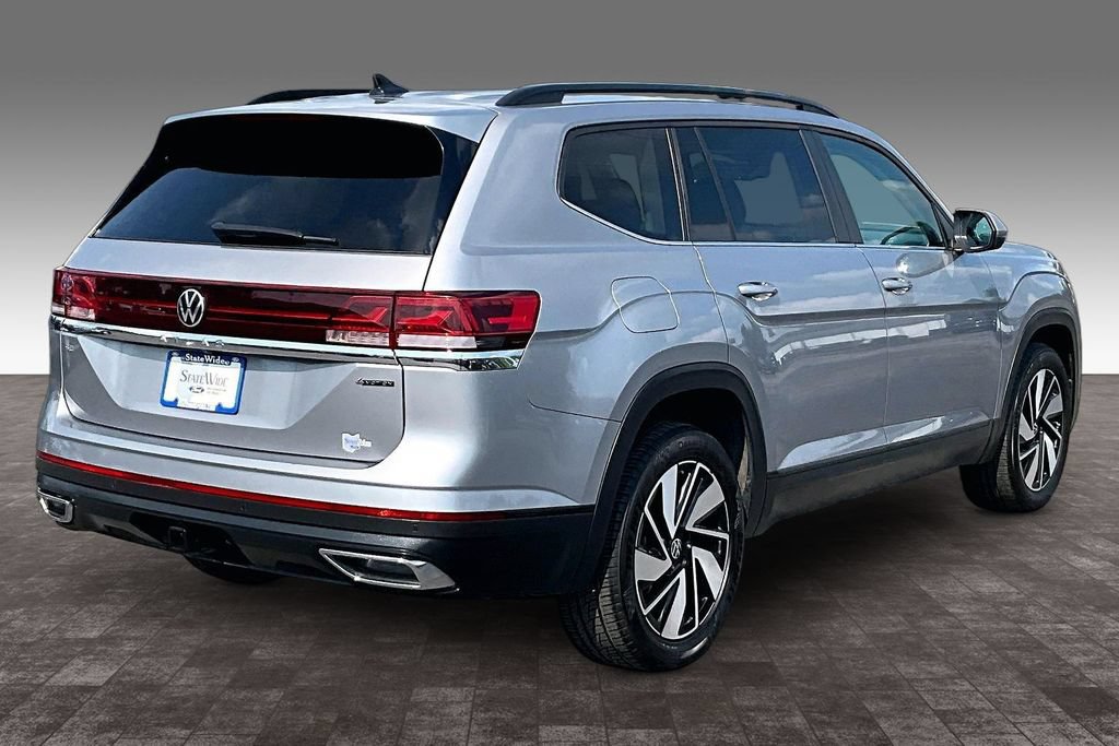 Used 2025 Volkswagen Atlas SE AWD/4WD image 29