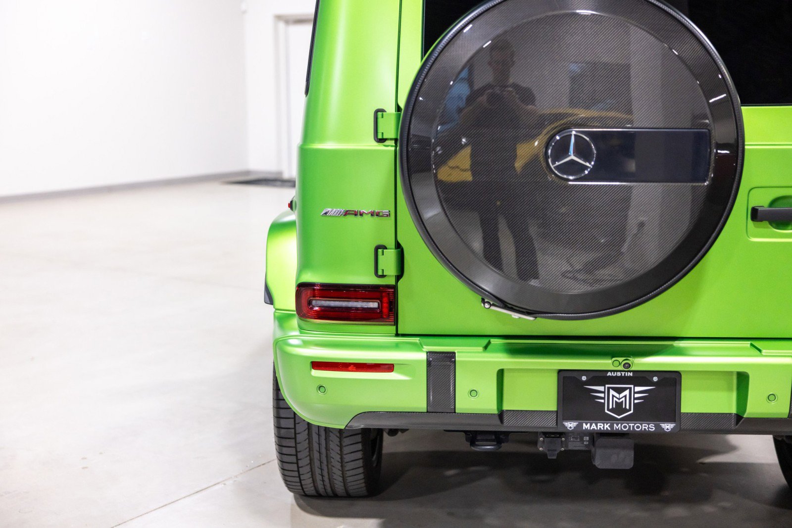 Used 2025 Mercedes-Benz G 63 AMG 4MATIC w/ AMG Carbon Fiber Package image 14
