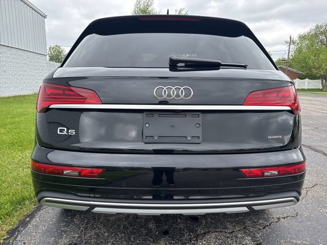 Used 2023 Audi Q5 2.0T Premium w/ Convenience Package AWD/4WD image 12