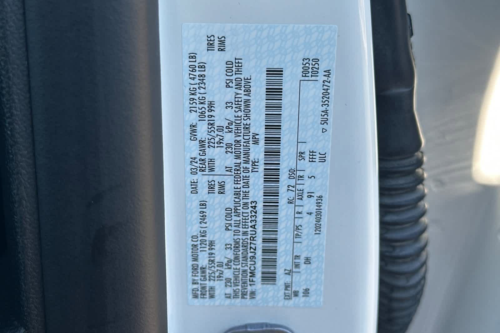 Certified 2024 Ford Escape Platinum w/ Premium Technology Package image 30