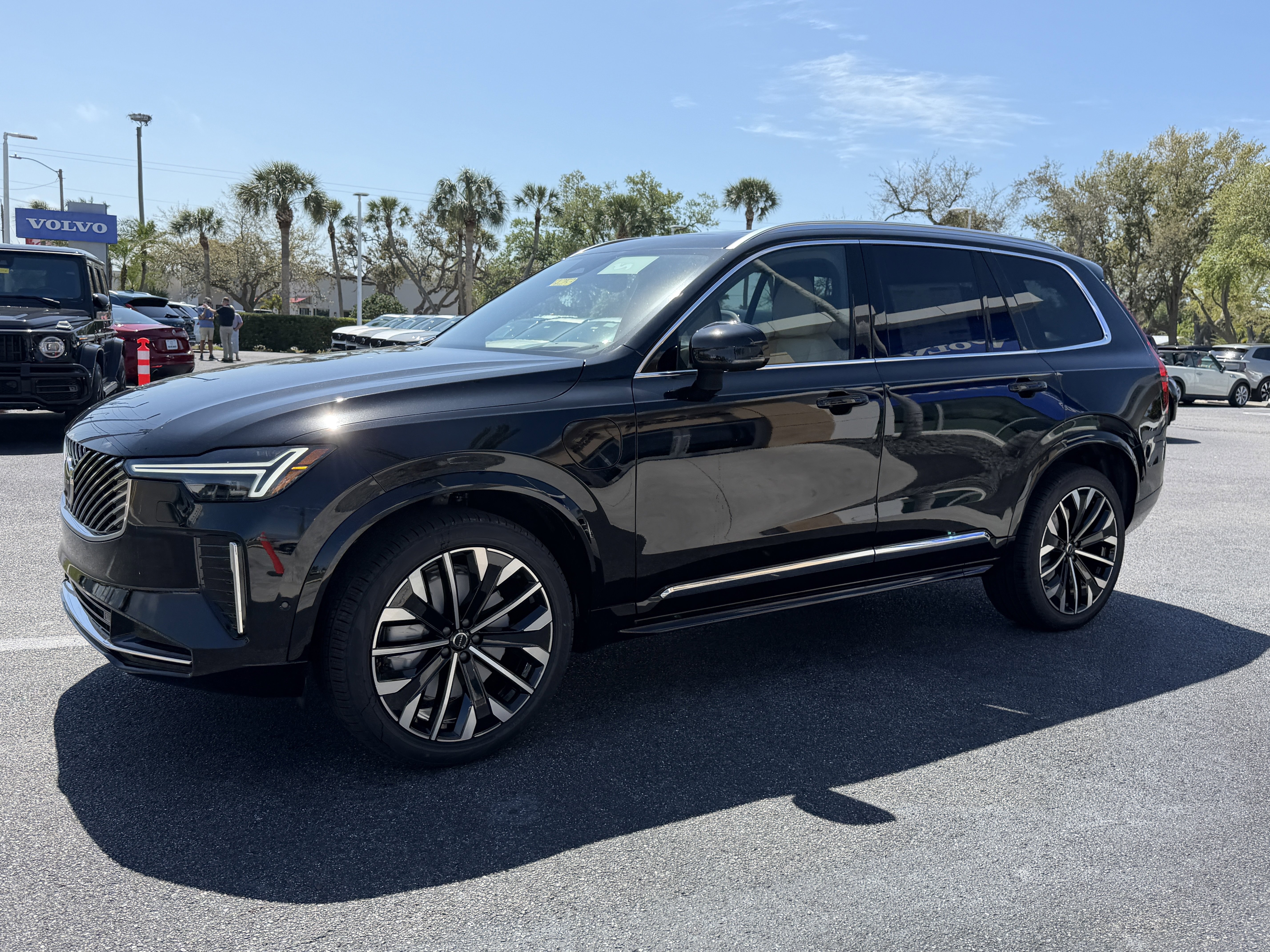 New 2026 Volvo XC90 T8 Ultra w/ Protection Package image 7