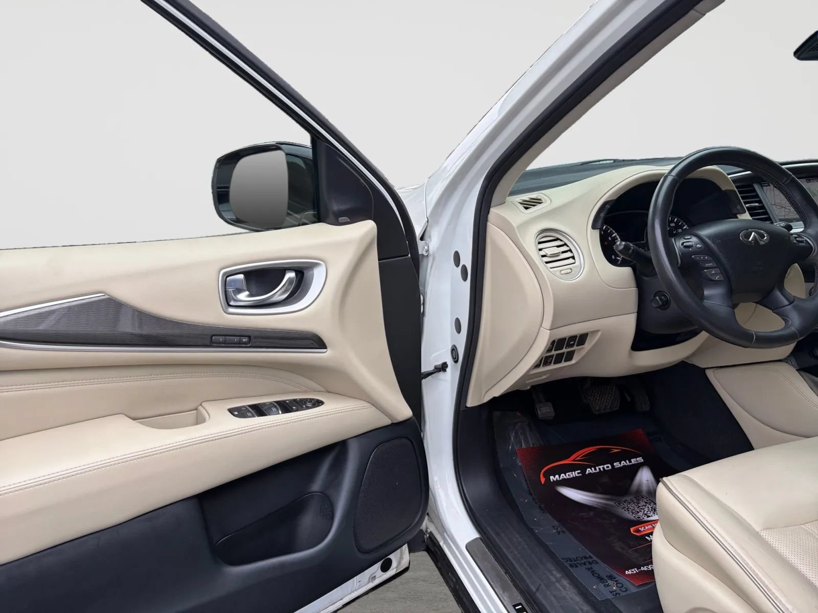 Used 2020 INFINITI QX60 Luxe w/ Essential Package AWD/4WD image 11