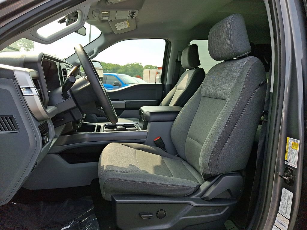 Used 2025 Ford F450 XLT w/ FX4 Off-Road Package AWD/4WD image 13