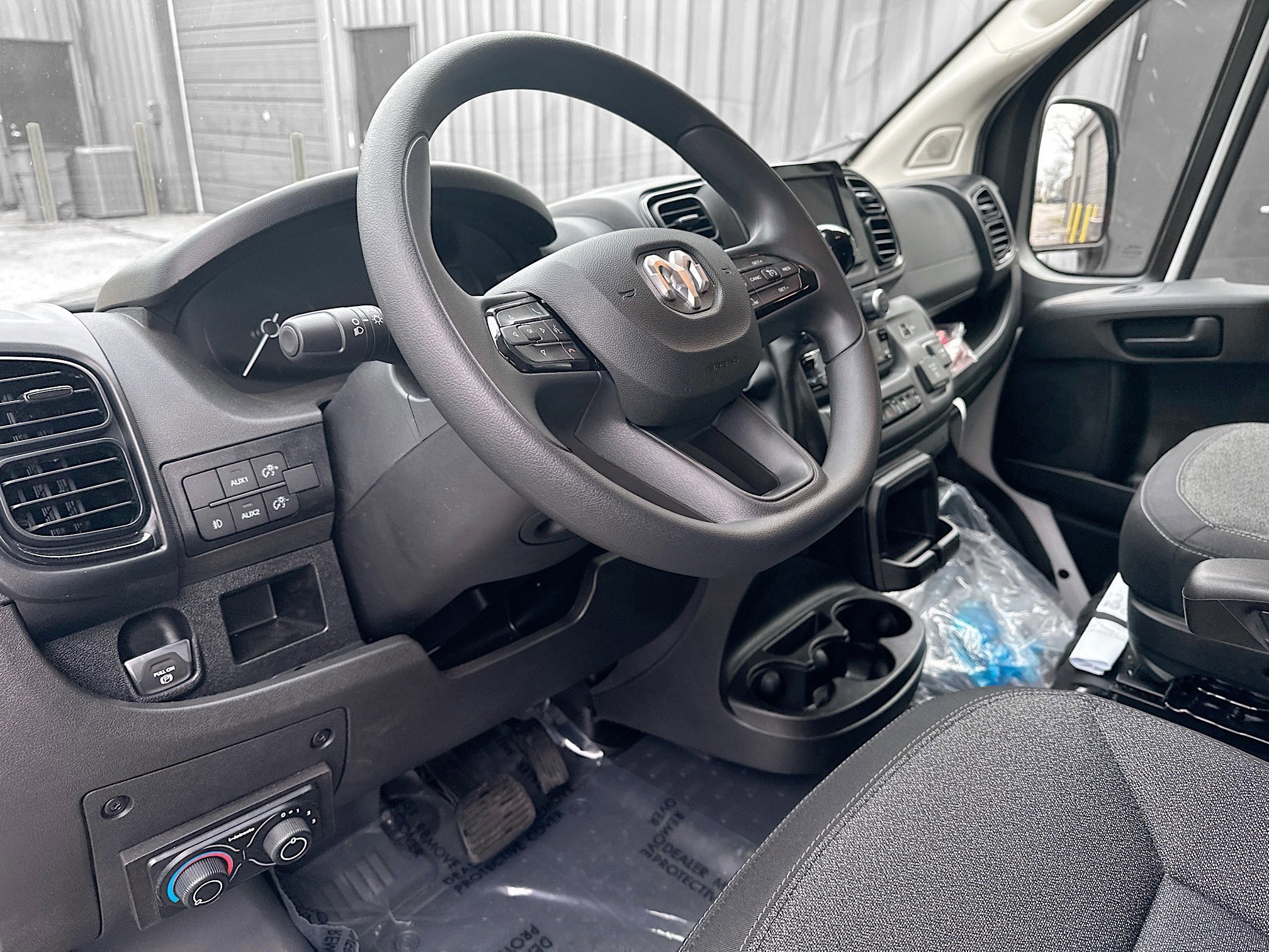Used 2024 RAM ProMaster 2500 w/ Safety Group FWD image 9