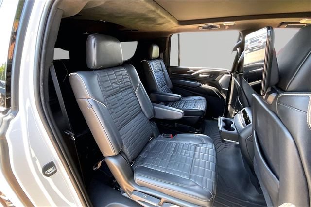 Used 2021 Cadillac Escalade ESV Sport Platinum AWD/4WD image 17