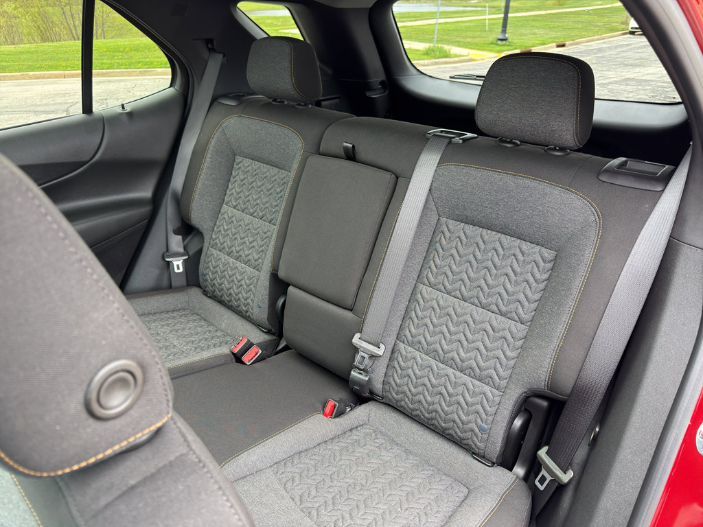 Used 2023 Chevrolet Equinox LT AWD/4WD image 35