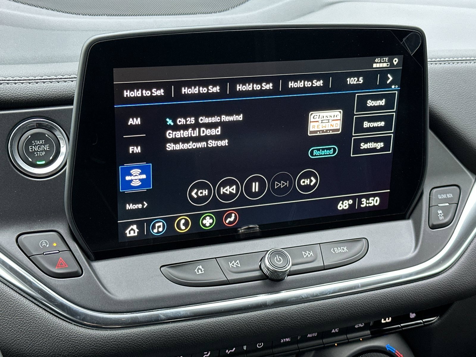 New 2025 Chevrolet Blazer LT w/ Midnight/Sport Edition image 21