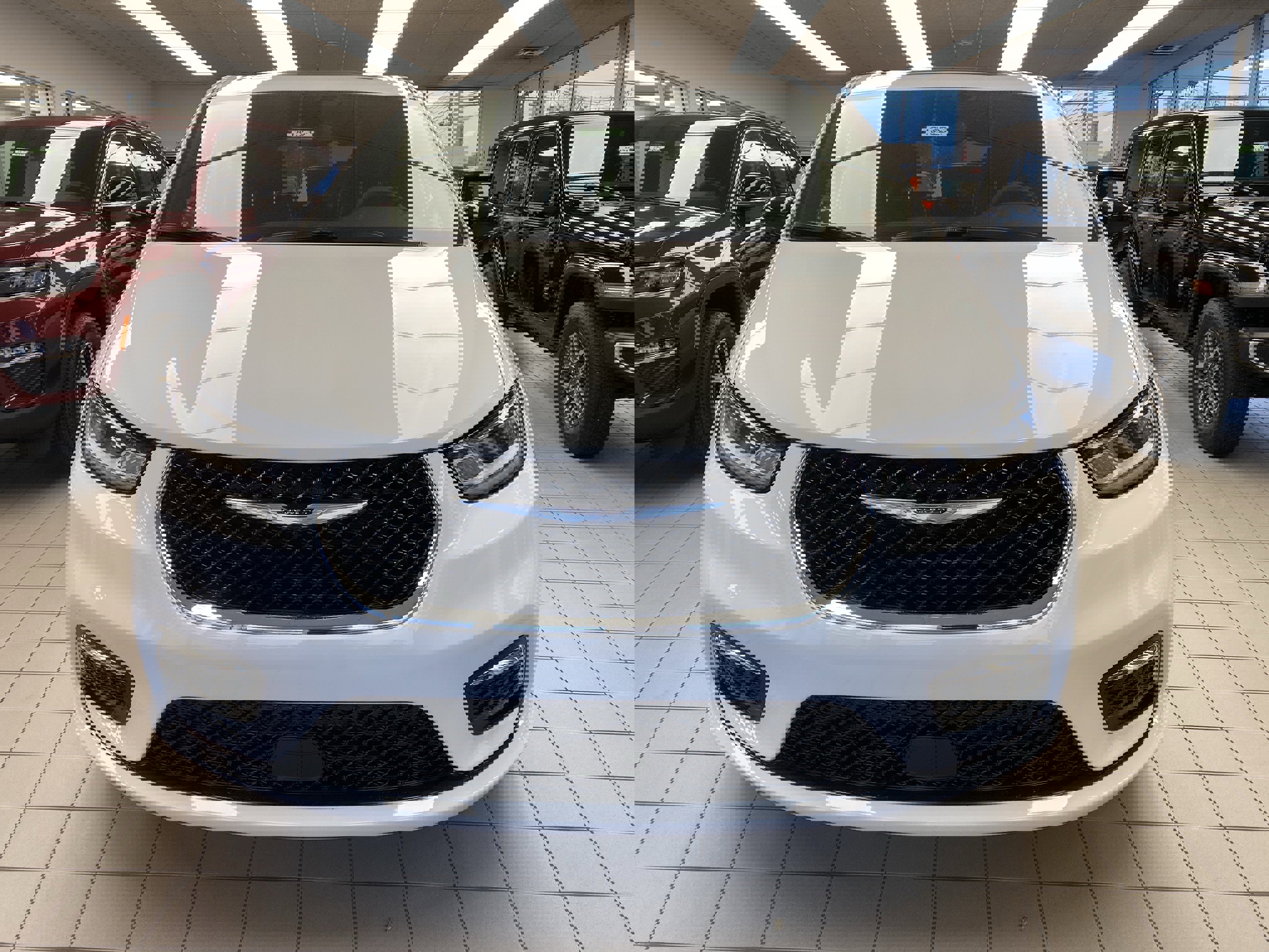 New 2026 Chrysler Pacifica Limited image 3