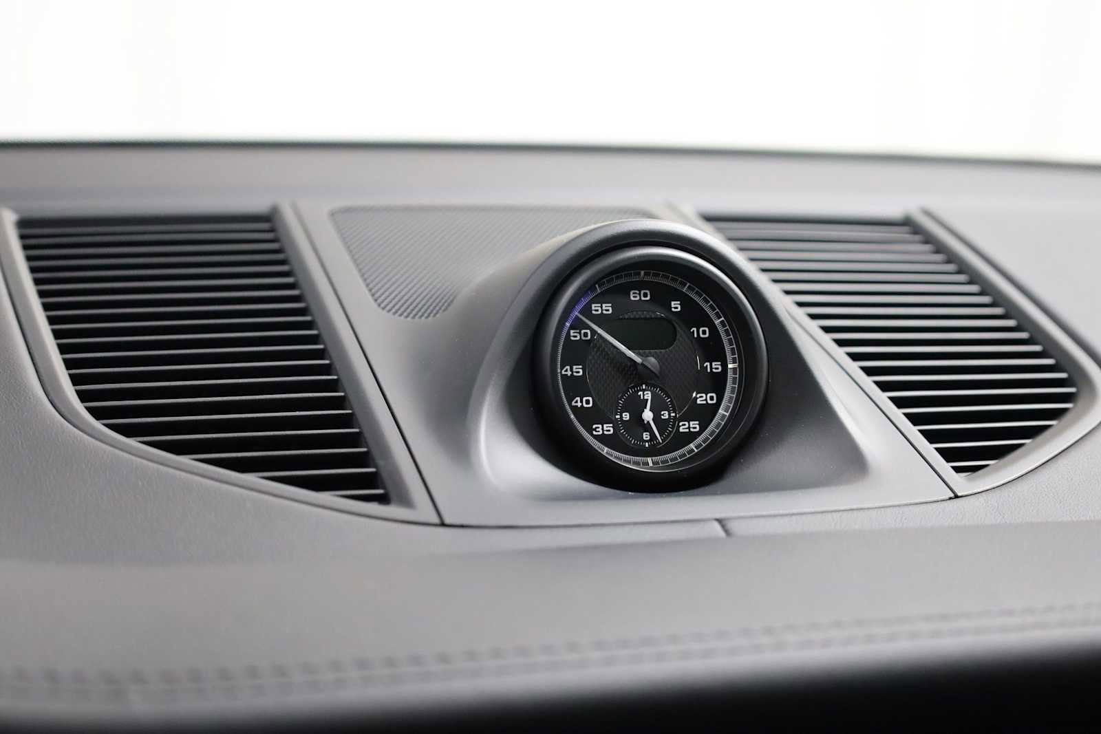 New 2026 Porsche Macan S image 18