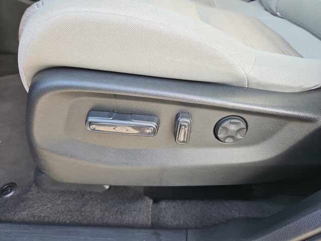 Used 2017 Honda CR-V EX image 15