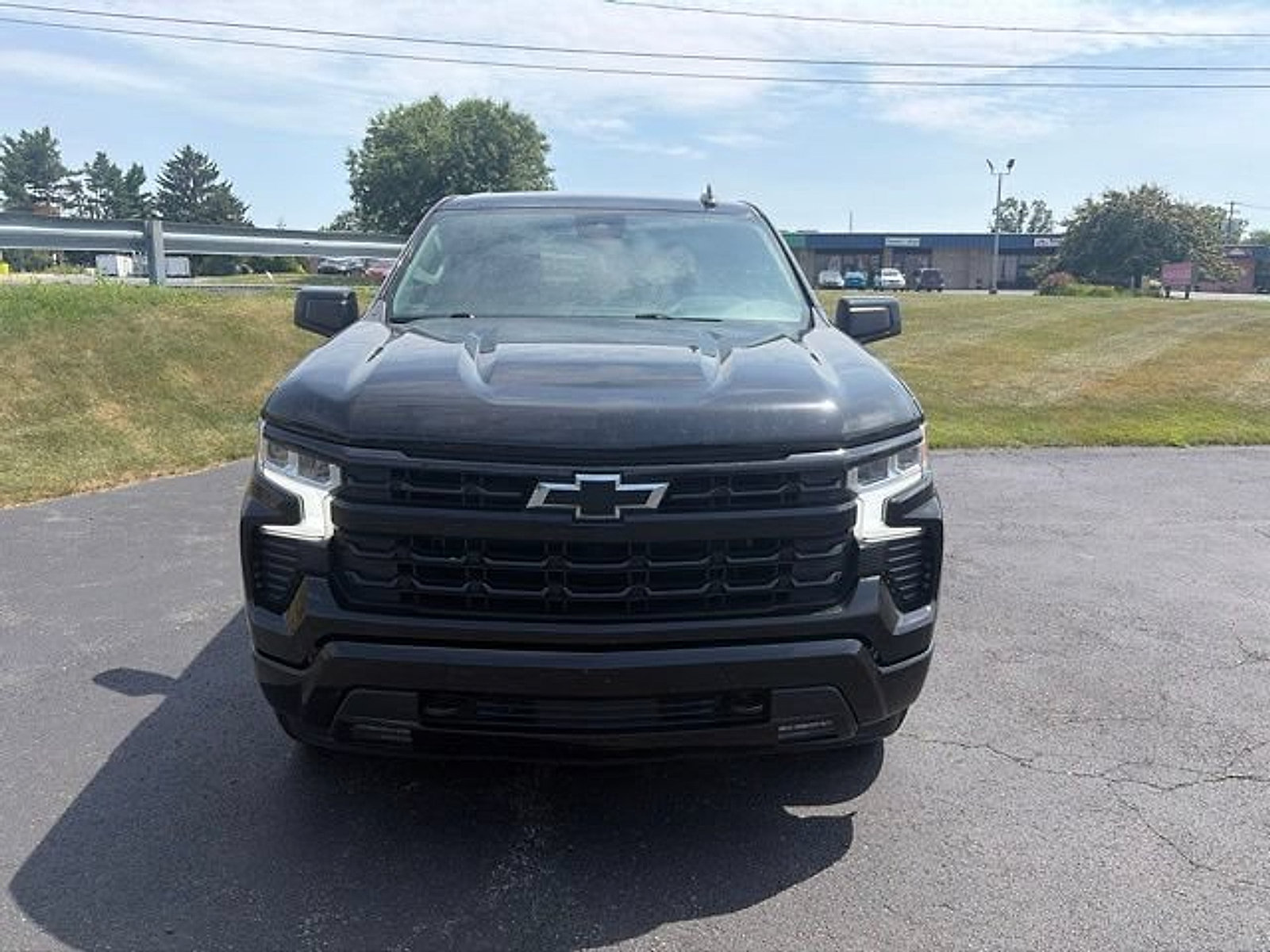 Certified 2023 Chevrolet Silverado 1500 RST w/ Z71 Off-Road Package AWD/4WD image 3