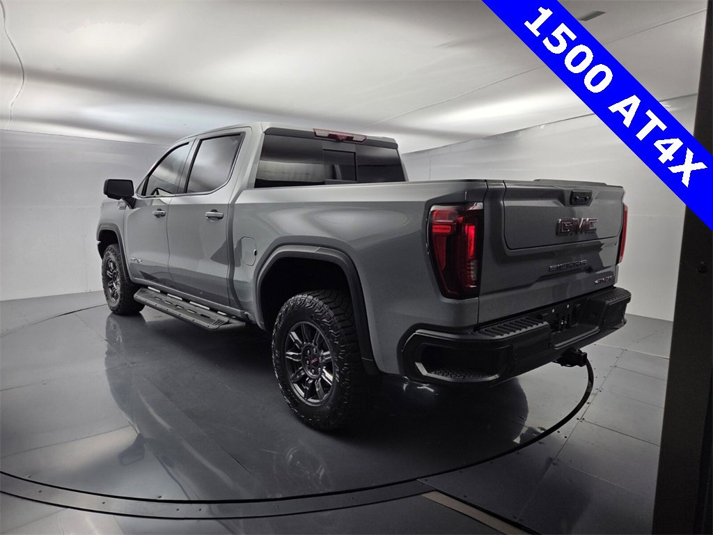 Used 2024 GMC Sierra 1500 AT4X image 9