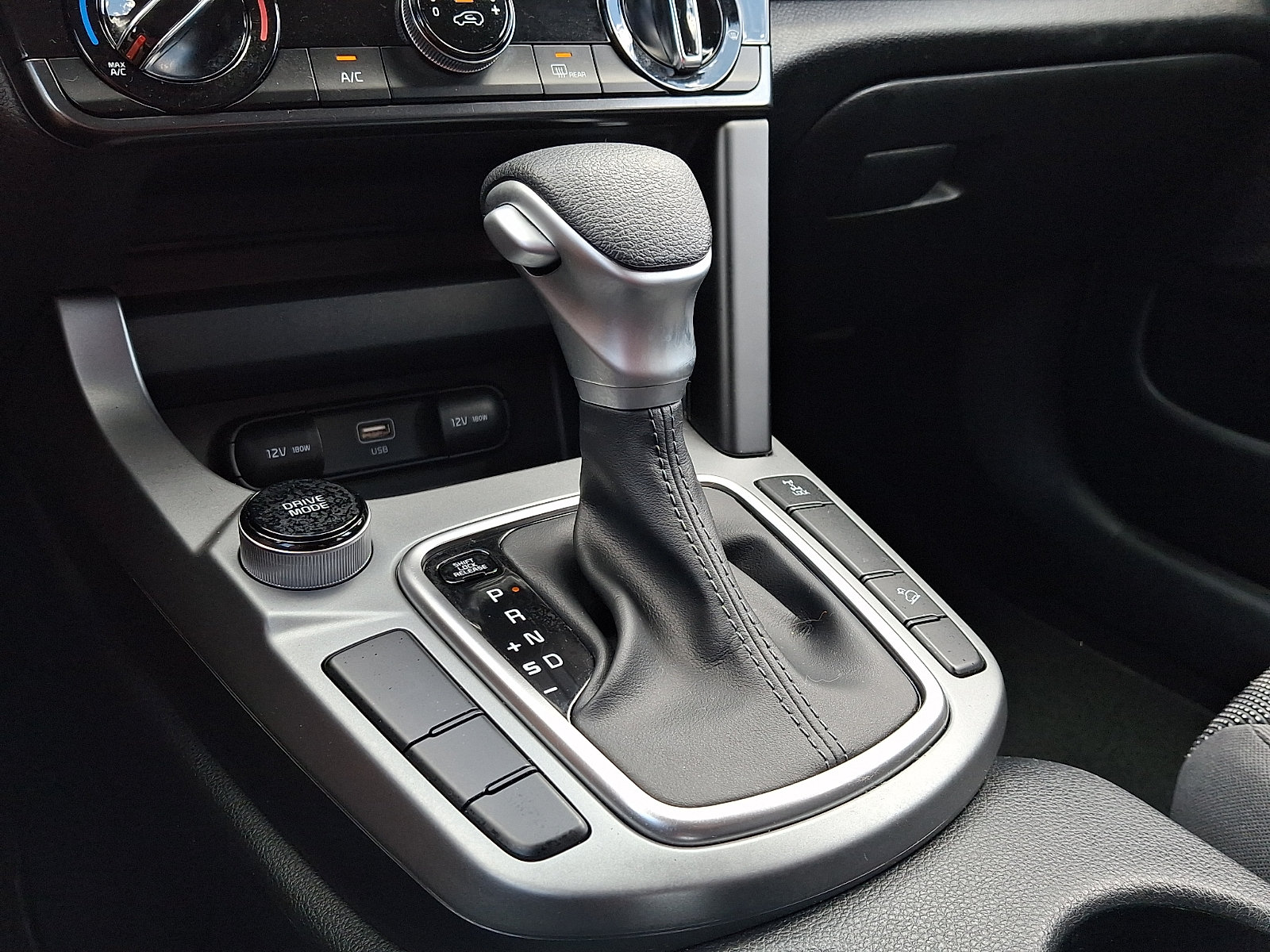 Certified 2024 Kia Seltos LX AWD/4WD image 14