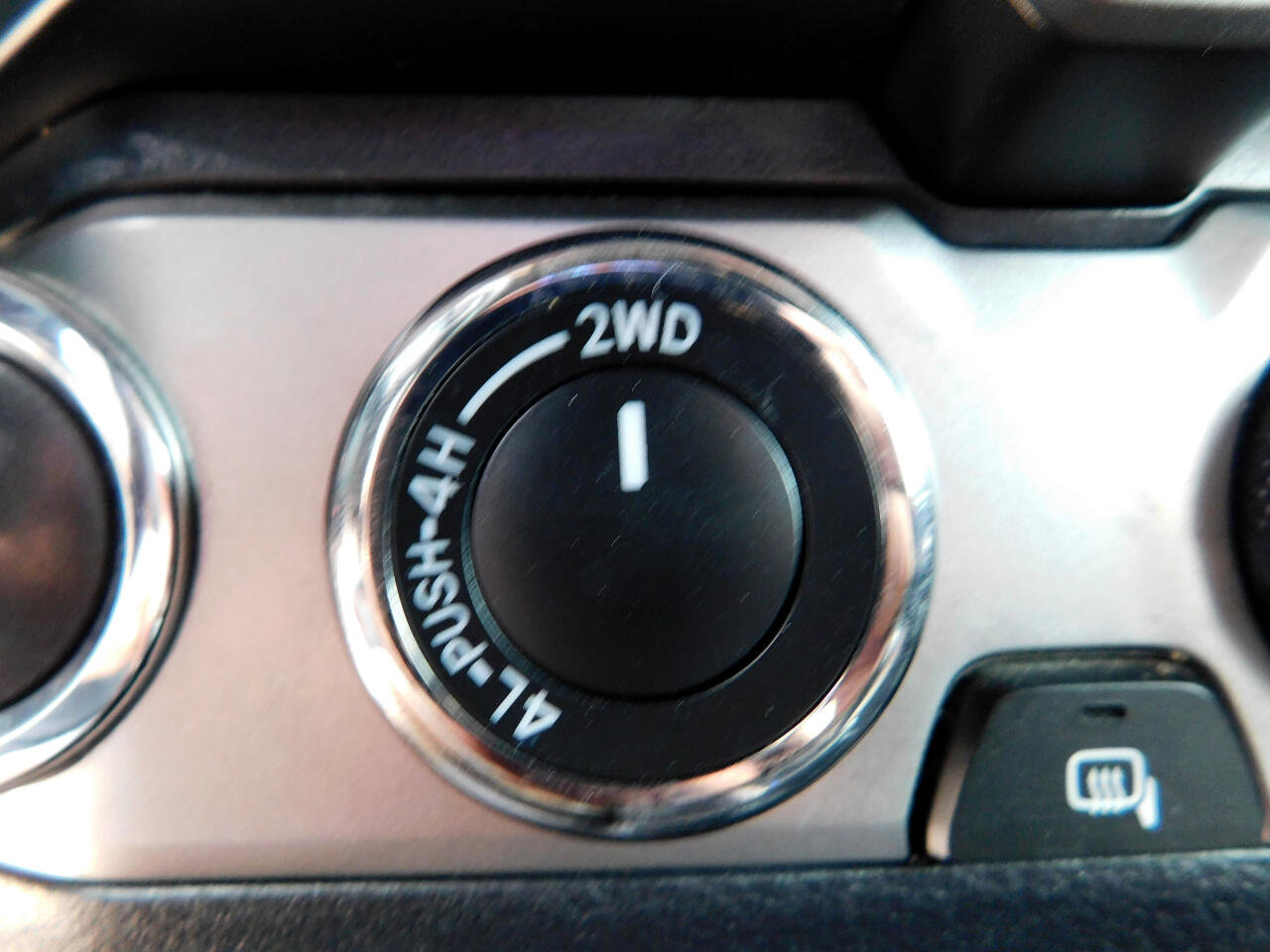 Used 2020 Toyota Tacoma Limited image 14