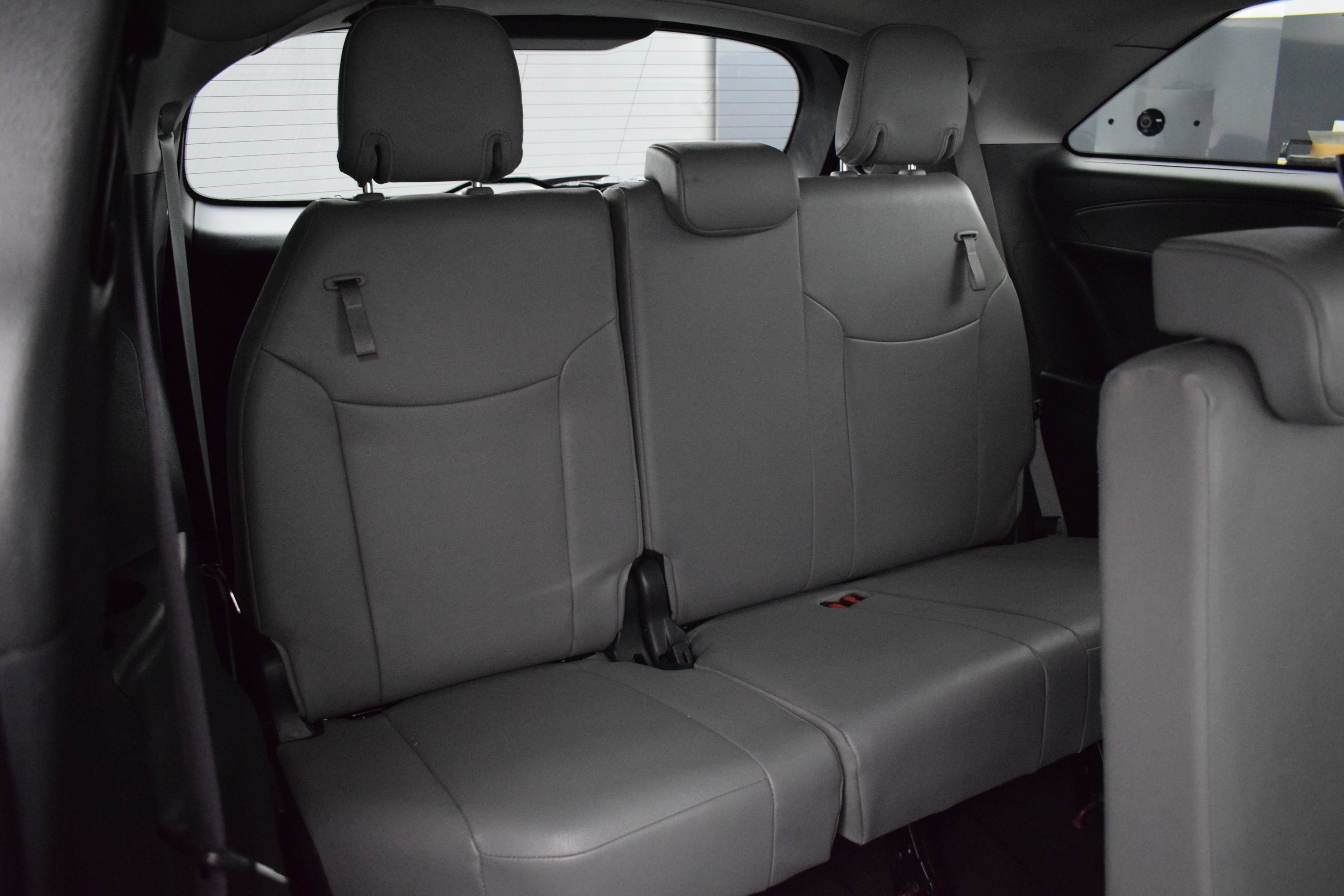 Used 2025 Toyota Sienna XLE FWD image 12