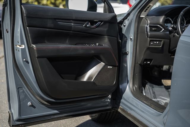 Used 2021 MAZDA CX-5 Carbon Edition image 39